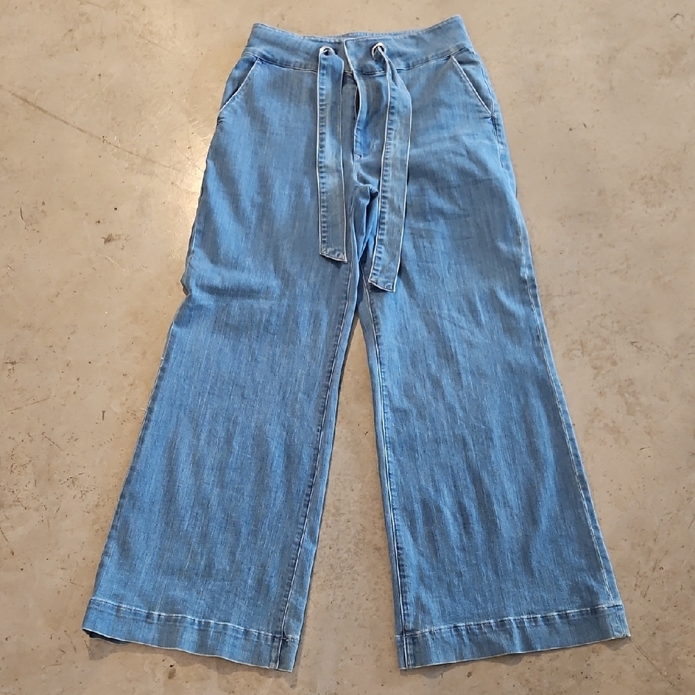 Stylish Denim Wide-Leg Jeans for Women